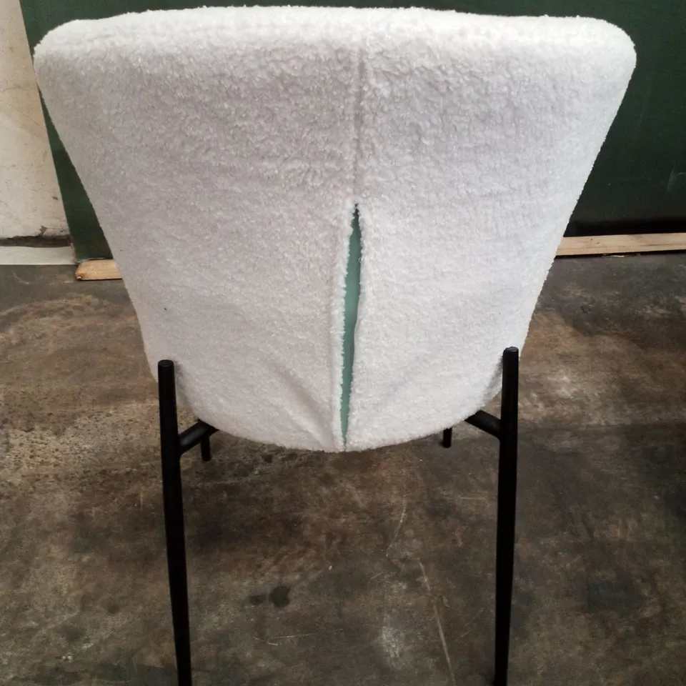 WHITE WOOLEN DINING CHAIR 