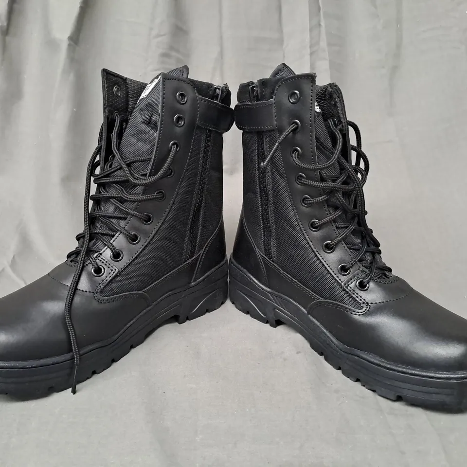 BOXED PAIR OF SAVAGE ISLAND BOOTS IN BLACK UK SIZE 5