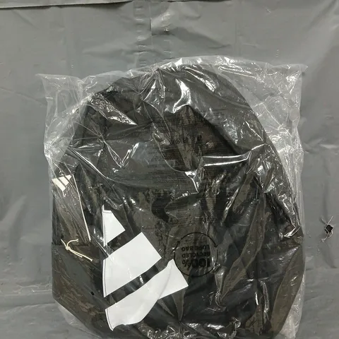 BAGGED ADIDAS CLASSIC BARS BACKPACK - BLACK 