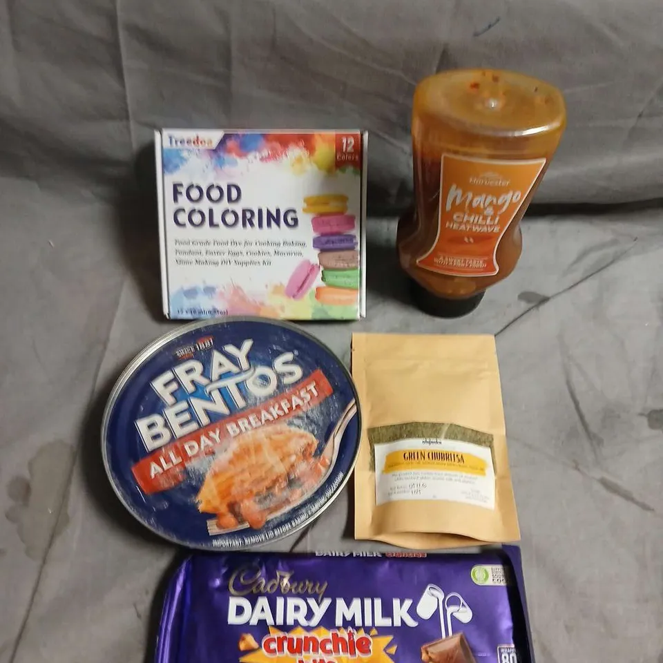 APPROXIMATELY 7 ASSORTED FOOD/DRINK PRODUCTS TO INCLUDE MANGO CHILLI JAM, DAIRY MILK BAR, SEASONING ETC