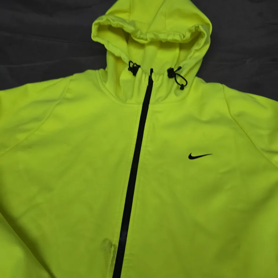 NIKE NEON YELLOW HOODED WINDBREAKER JACKET – SIZE XL