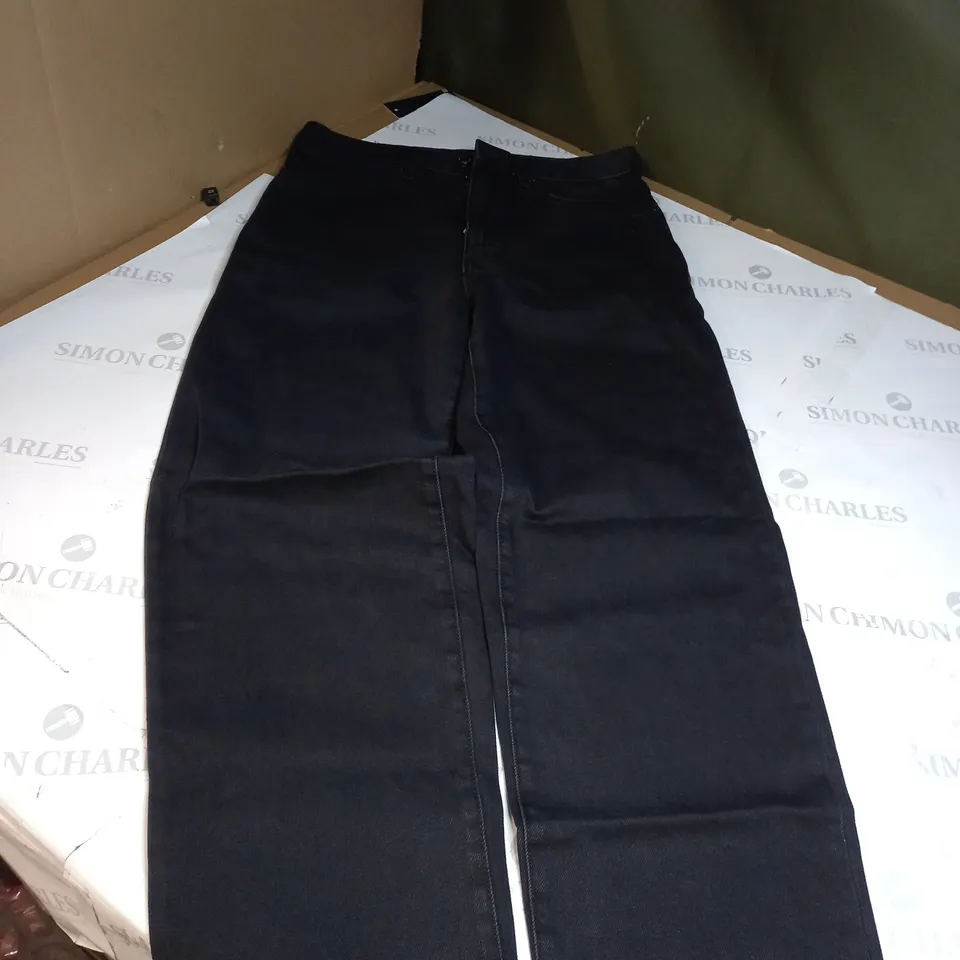 BLACK SUPERDRY JEANS SIZE  28/30