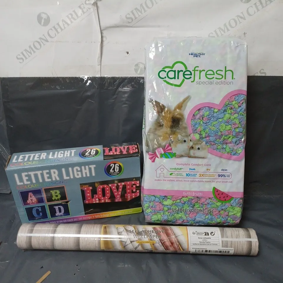 APPROXIMATELY 15 HOUSEHOLD ITEMS TO INCLUDE PET SUPPLIES, LIGHTING AND SELF ADHESIVE WALLPAPER