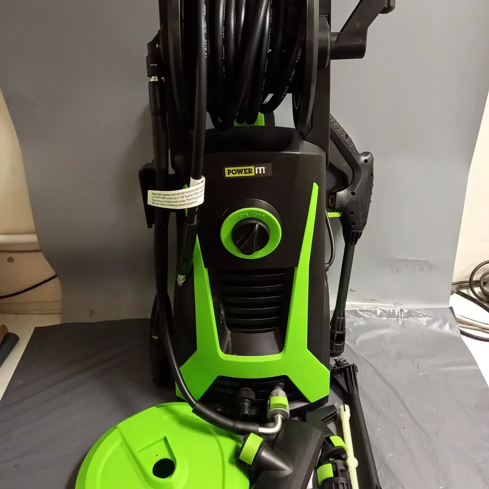 BOXED POWER IT! ELECTRIC 2200W PRESURE WASHER IN BLACK/GREEN