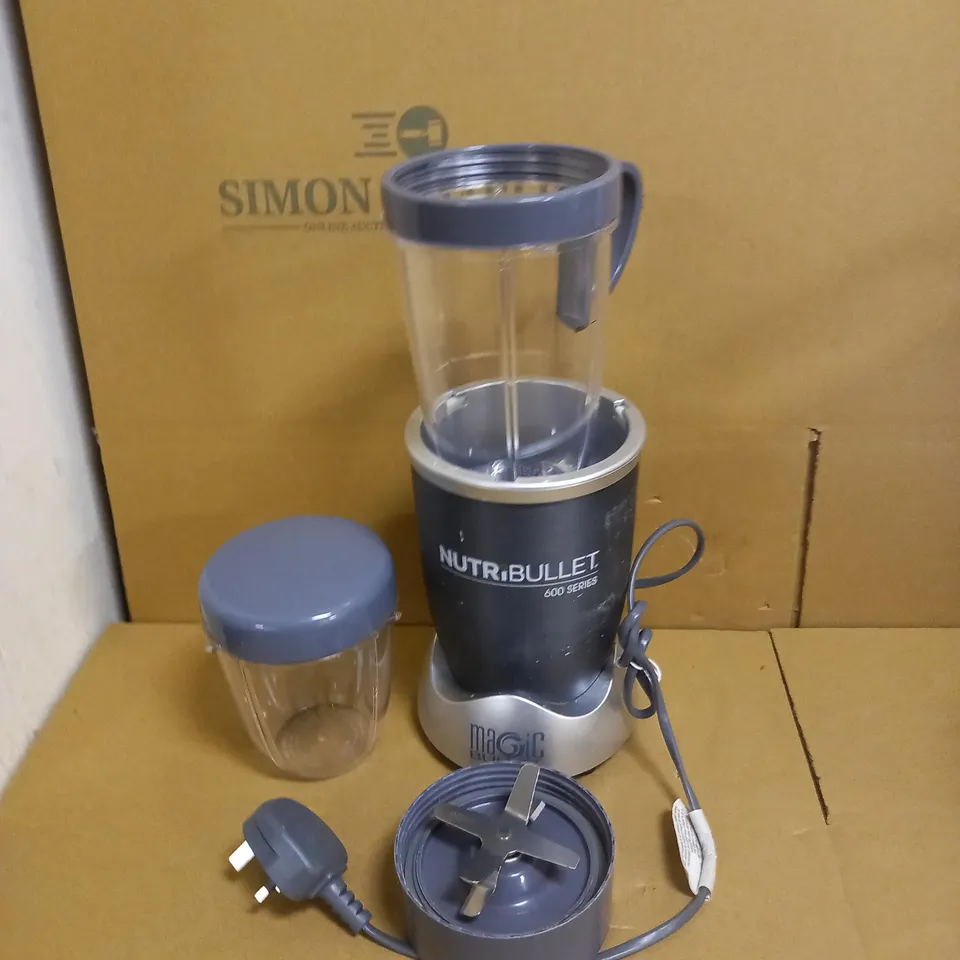 NUTRIBULLET 600 SERIES HIGH SPEED BLENDER