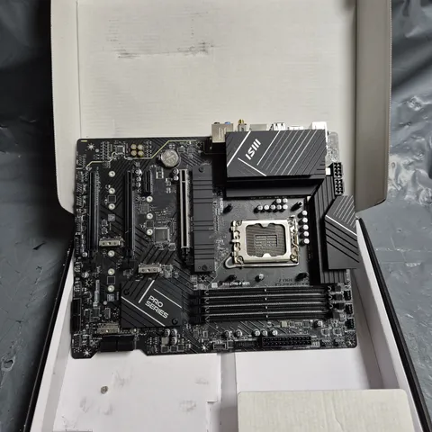 BOXED MSI PRO Z790-P MOTHERBOARD 