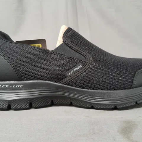 BOXED PAIR OF SKECHERS SLIP-ON SHOES IN BLACK UK SIZE 8