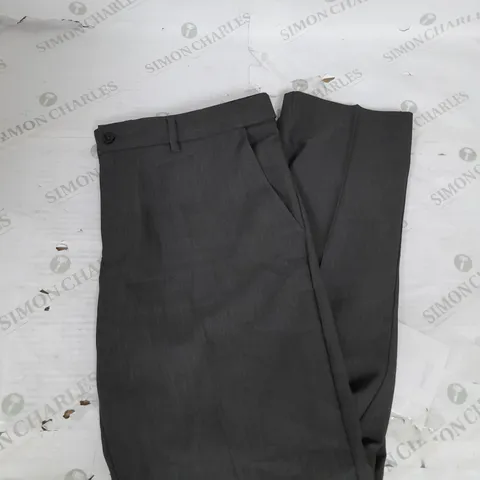 FARAH CLASSIC TAPERED SLACK TROUSERS IN DARK GREY SIZE 36W