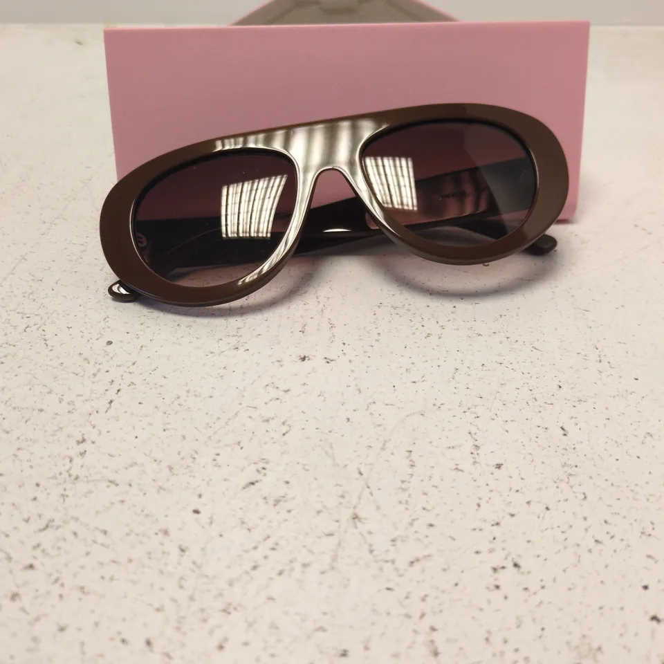 MAXWELL STUDIOS SUNGLASSES – BROWN OVERSIZED FRAME