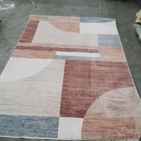 QUALITY DESIGNER AREA RUG - APPROXIMATELY 300X202CM