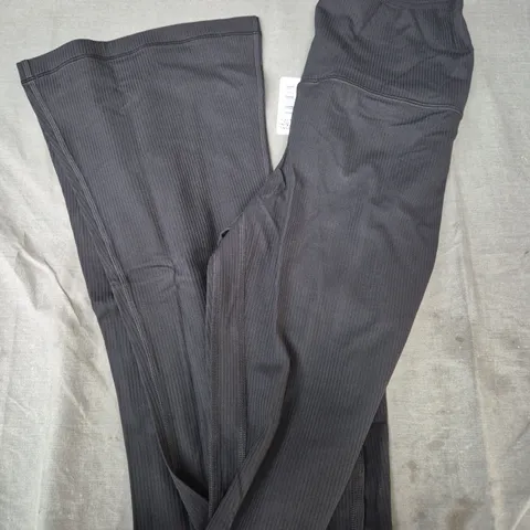 LULULEMON ALIGN RUB MINI-FLARE BOTTOMS IN BLACK - SIZE 8