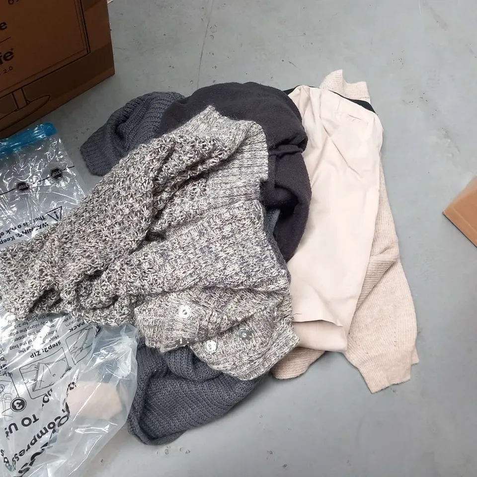 APPROXIMATELY EIGHT ITEMS OF ASSORTED CLOTHING TO INCLUDE; RIVER ISLAND, DESIGNER REMIX AND MCQ