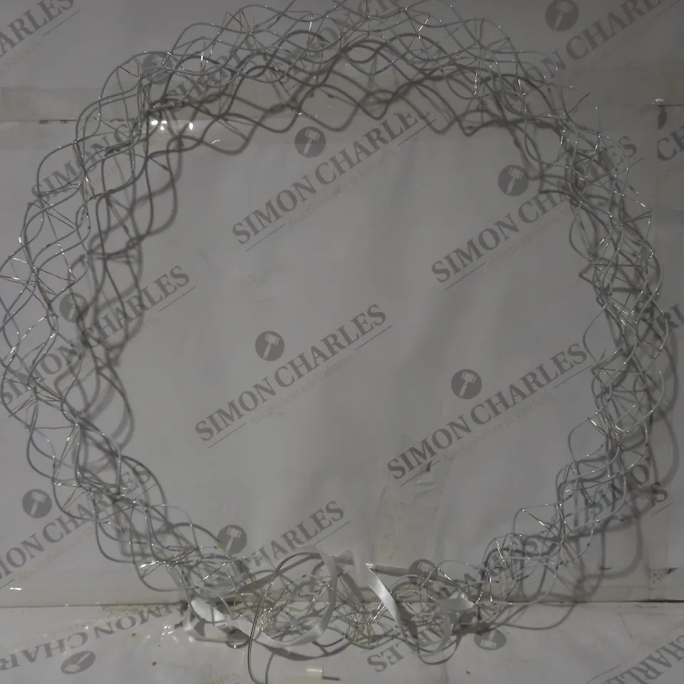 BOXED KELLY HOPPEN WHITE LIGHT UP WREATH