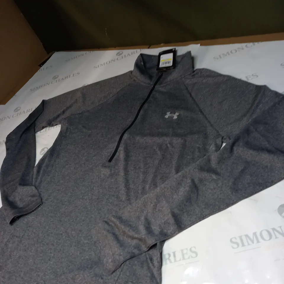 UNDER ARMOUR 1/2 ZIPPED FUNNEL SHIRT SIZE M
