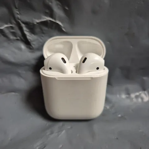 APPLE AIRPODS 2ND GEN