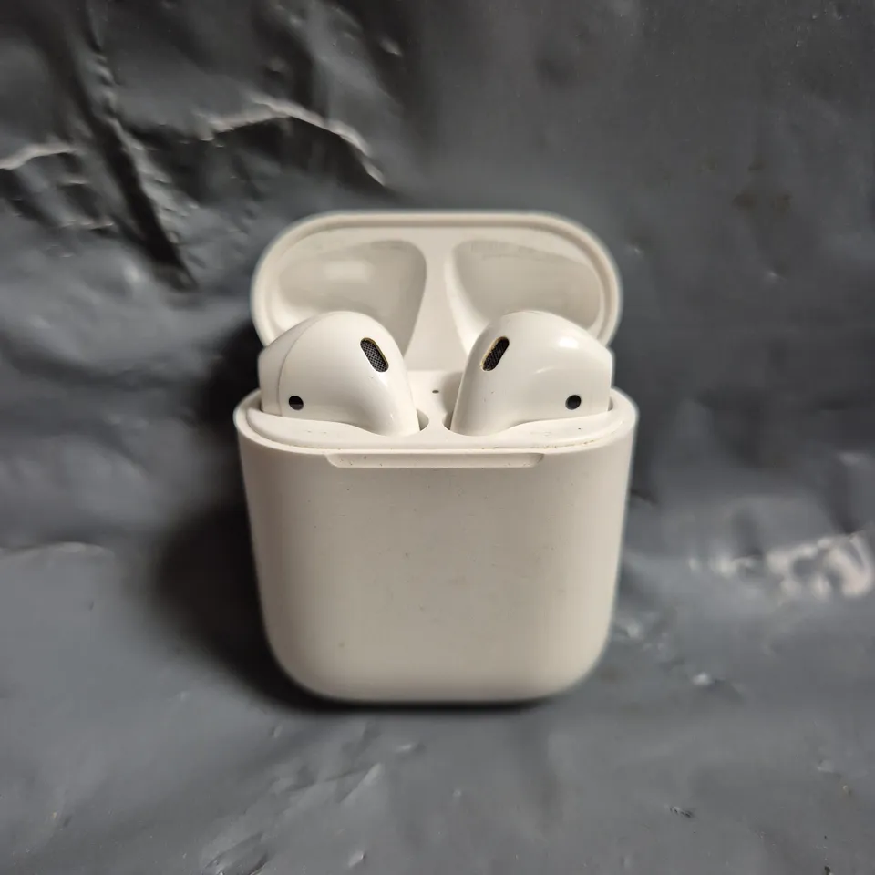 APPLE AIRPODS 2ND GEN