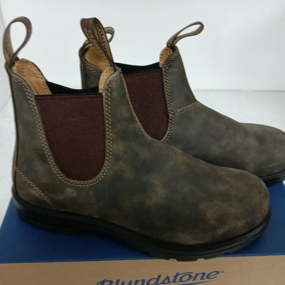 BLINDSTONE ELASTIC SIDED BOOT SIZE 7