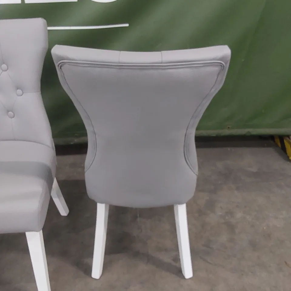 SET OF 6 BEWLEY LIGHT GREY LEATHER BUTTON BACK DINING CHAIRS WITH WHITE LEGS 