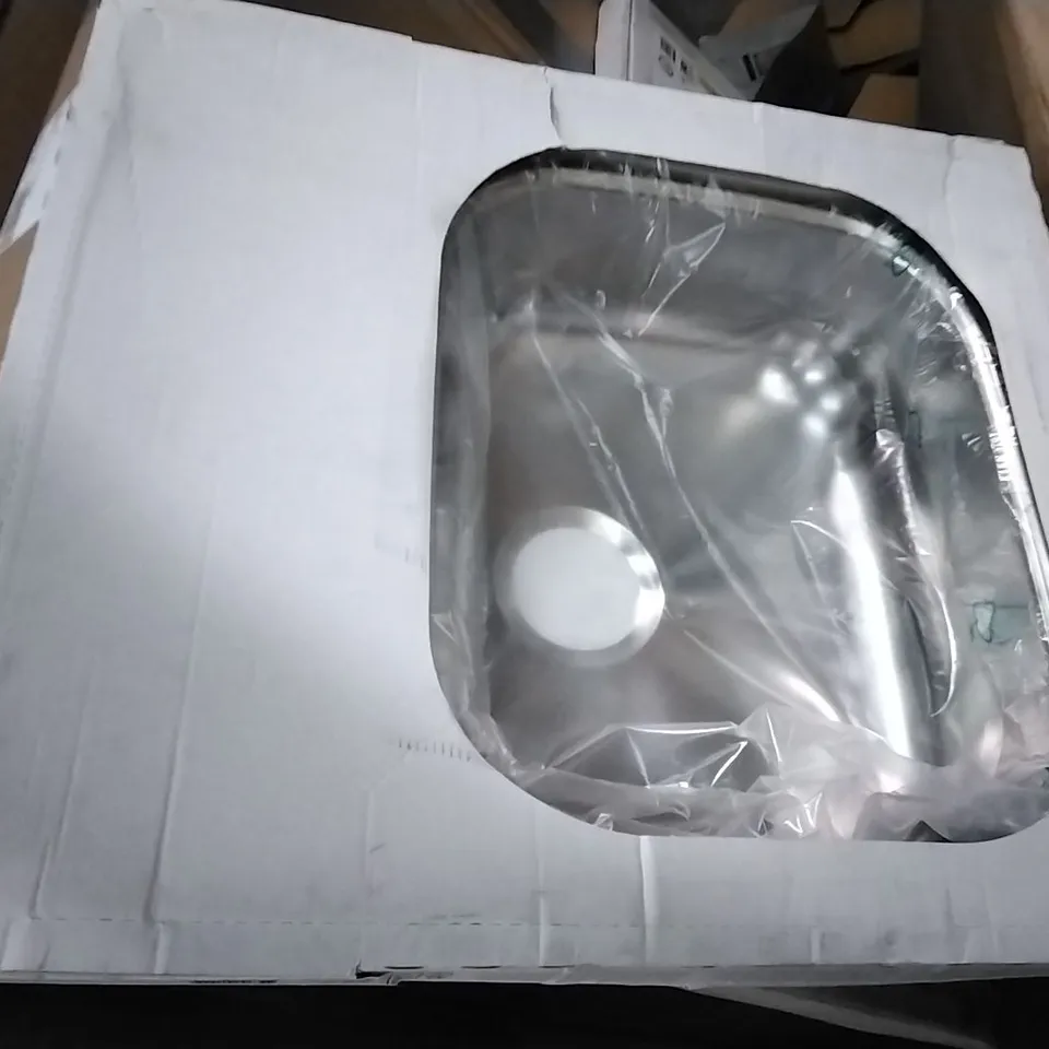 BOXED 1 BOWL SINK AND DRAINER 