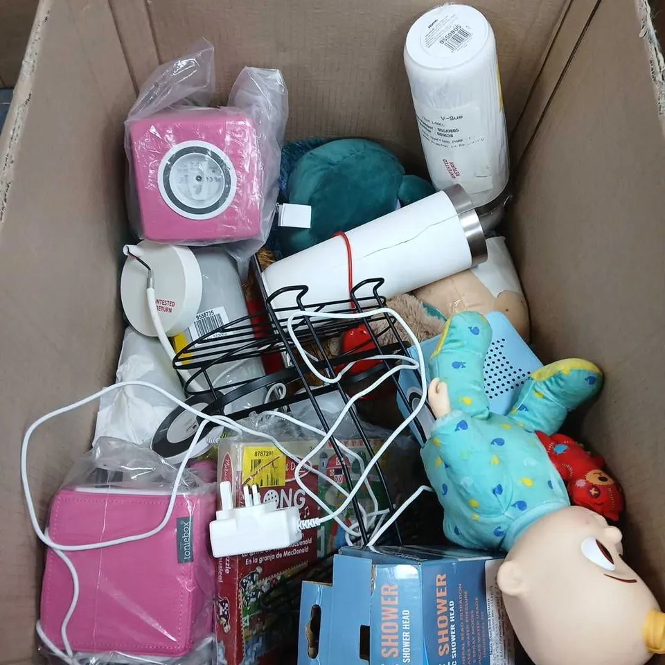 APPROXIMATELY 15 HOUSEHOLD ITEMS TO INCLUDE TOYS, SPEAKERS AND TOILET BRUSH HOLDERS