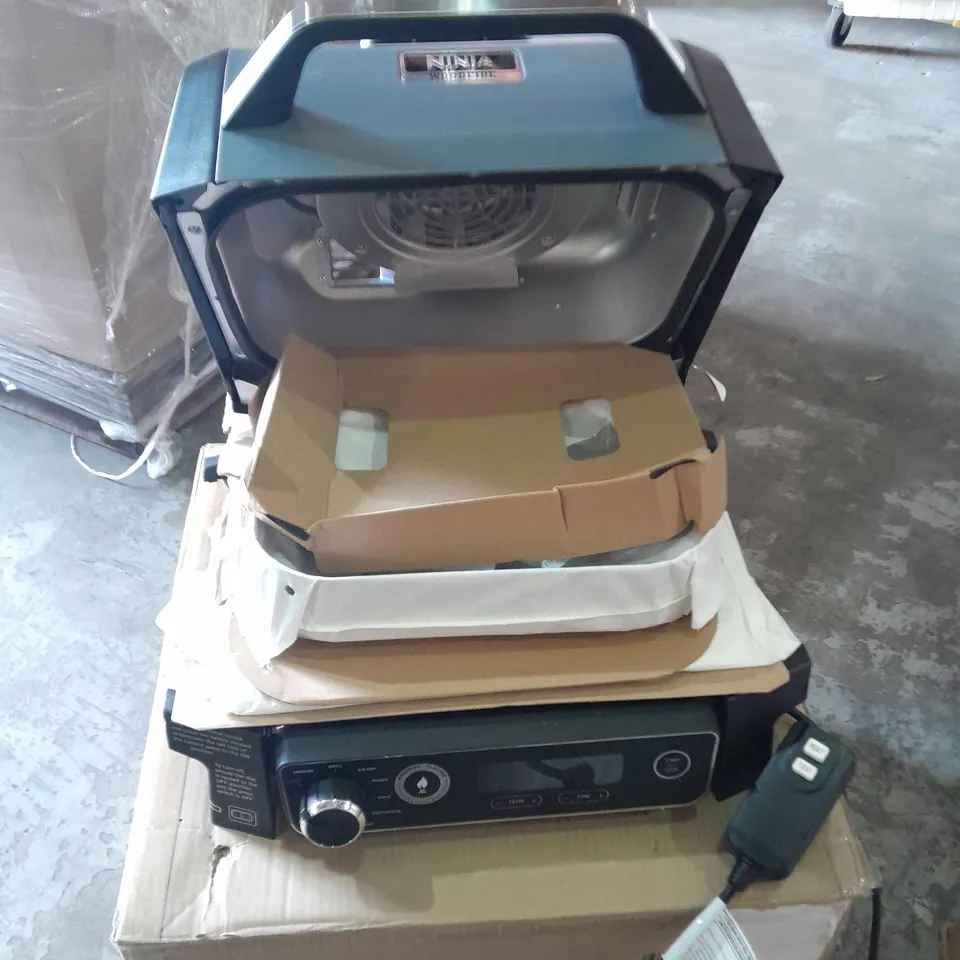 NINJA WOODFIRE ELECTRIC BBQ GRILL & SMOKER OG701UK