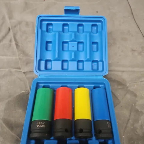 4-Piece Metric Socket Set in Blue Case (17–22 mm)