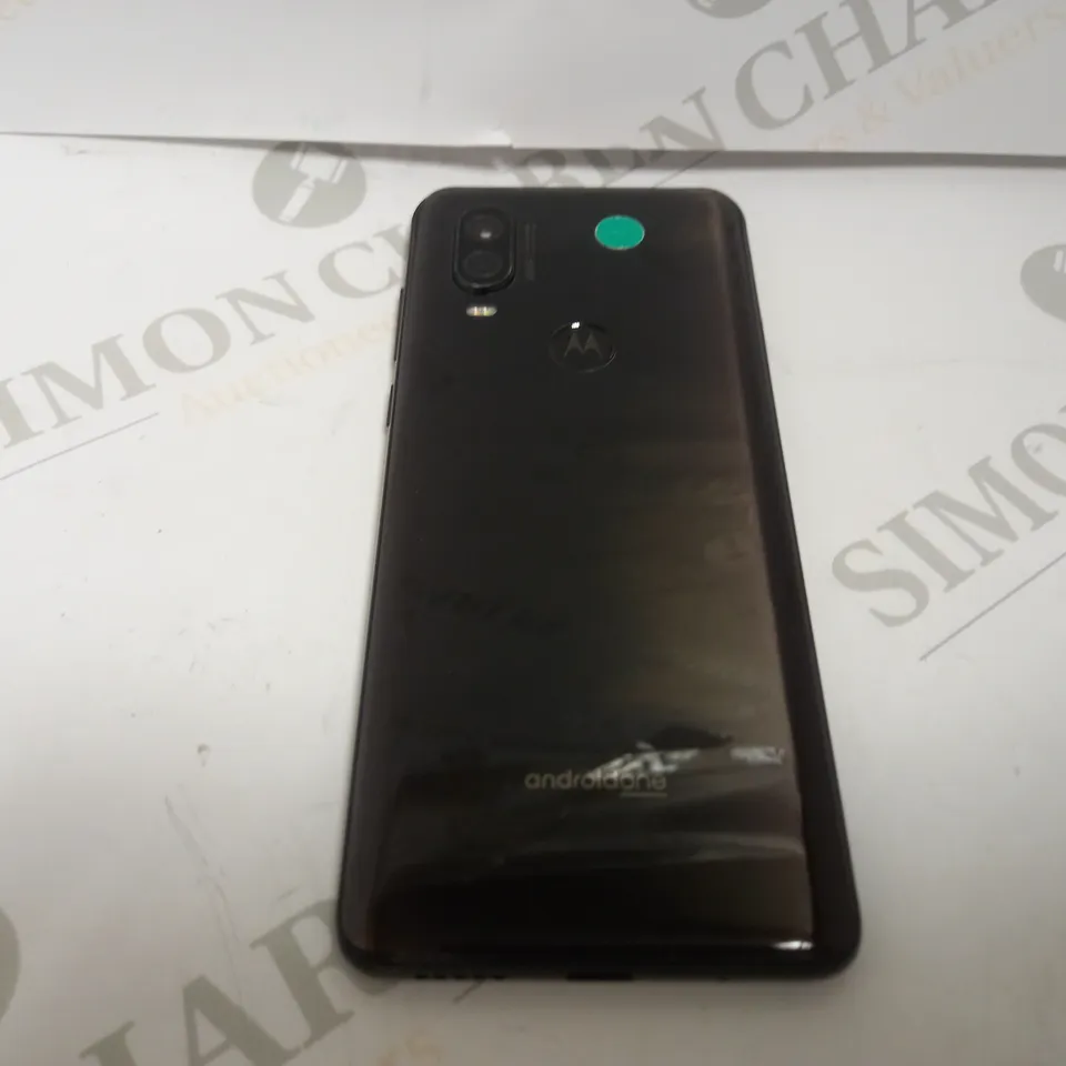 MOTOROLA ONE P30 PLAY