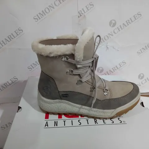 BOXED RIEKER ANTISTRESS WARM HIKING BOOTS, CREAM - SIZE 5