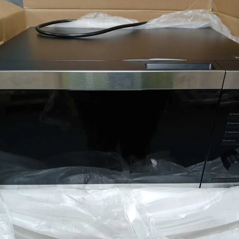 SAMSUNG MS32DG4504ATE3 LARGE CAPACITY SOLO MICROWAVE - COLLECTION ONLY 