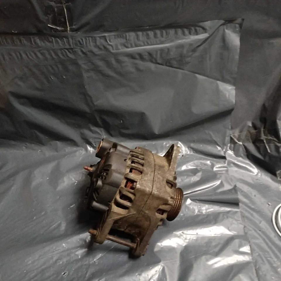 VALEO CAR ALTERNATOR – 13.5V 90A, USED
