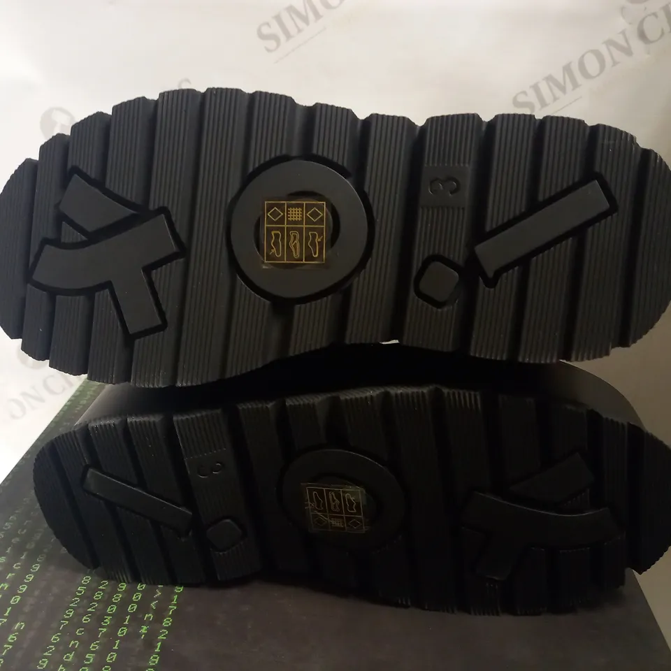 KOI VEGAN SHADOW EMERALD PLATFORM BOOTS - SIZE 3