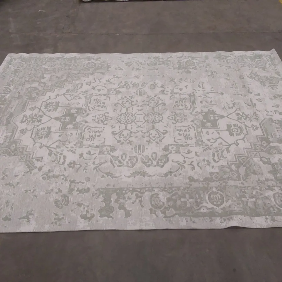 CARINA MODERN WASHABLE RUG IN GREEN // SIZE: 200 X 290cm