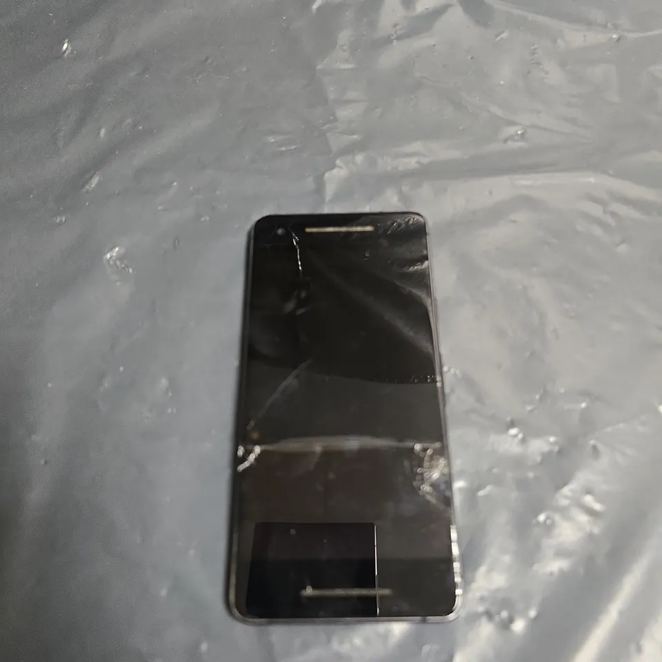 GOOGLE PIXEL 2 SMARTPHONE – BLACK – CRACKED SCREEN