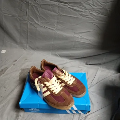 ADIDAS GAZELLE INDOOR WOMEN’S SNEAKERS – CALF SUEDE, WINE RED/BROWN, UK 5 (EU 38)