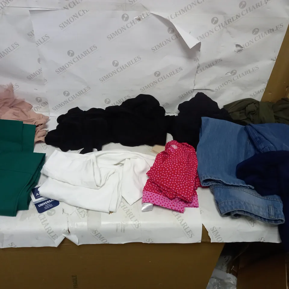 LOT OF MANY CLOTHES OF DIFFERENT SIZES, COLOURS, AND FITS TO INCLUDE ADAR GREEN WORKWEAR PANTS, TAMMY GIRL UK 12 JEANS, AND TOY STORY BABY WEAR ETC.