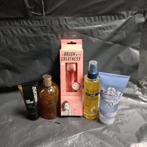 APPROXIMATEY 20 ASSORTED HEALTH AND BEAUTY PRODUCTS TO INCLUDE - SOAP & GLORY CLEANSING FACE BRUSH - MANSCAPED CROP SOOTHER AND AVEENO BODY OIL SPRAY