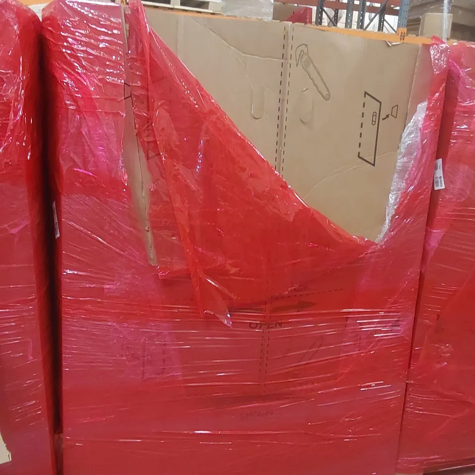 PALLET CONTAINING A VERY LARGE QUANTITY OF ASSORTED ITEMS INCLUDING: PORTABLE AIR COOLER, RETRACTABLE SAFETY GATES, ELLIPTICAL MACHINE ECT