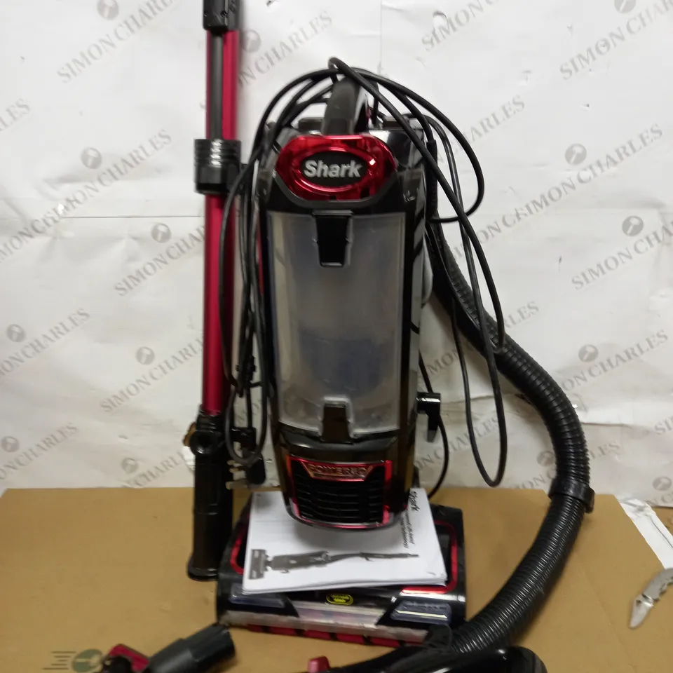 SHARK UPRIGHT VACUUM CLEANER 