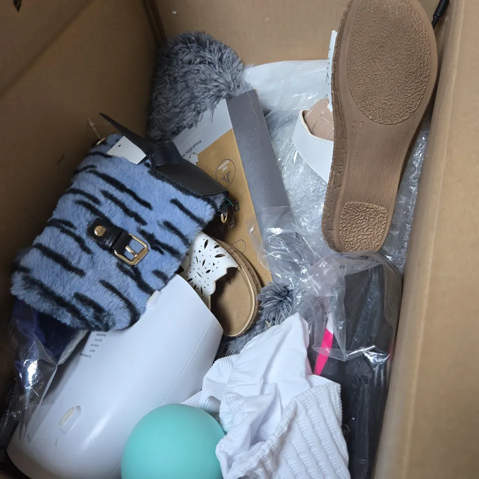 LOT OF MIXED ITEMS: GARDEN HOSE WITH SPRAY GUN, DUNLOP LADYSHAVER, FOOTWEAR AND TEXTILES BOX FULL OF HOUSEHOLD GOODS LARGE QUANTITY .