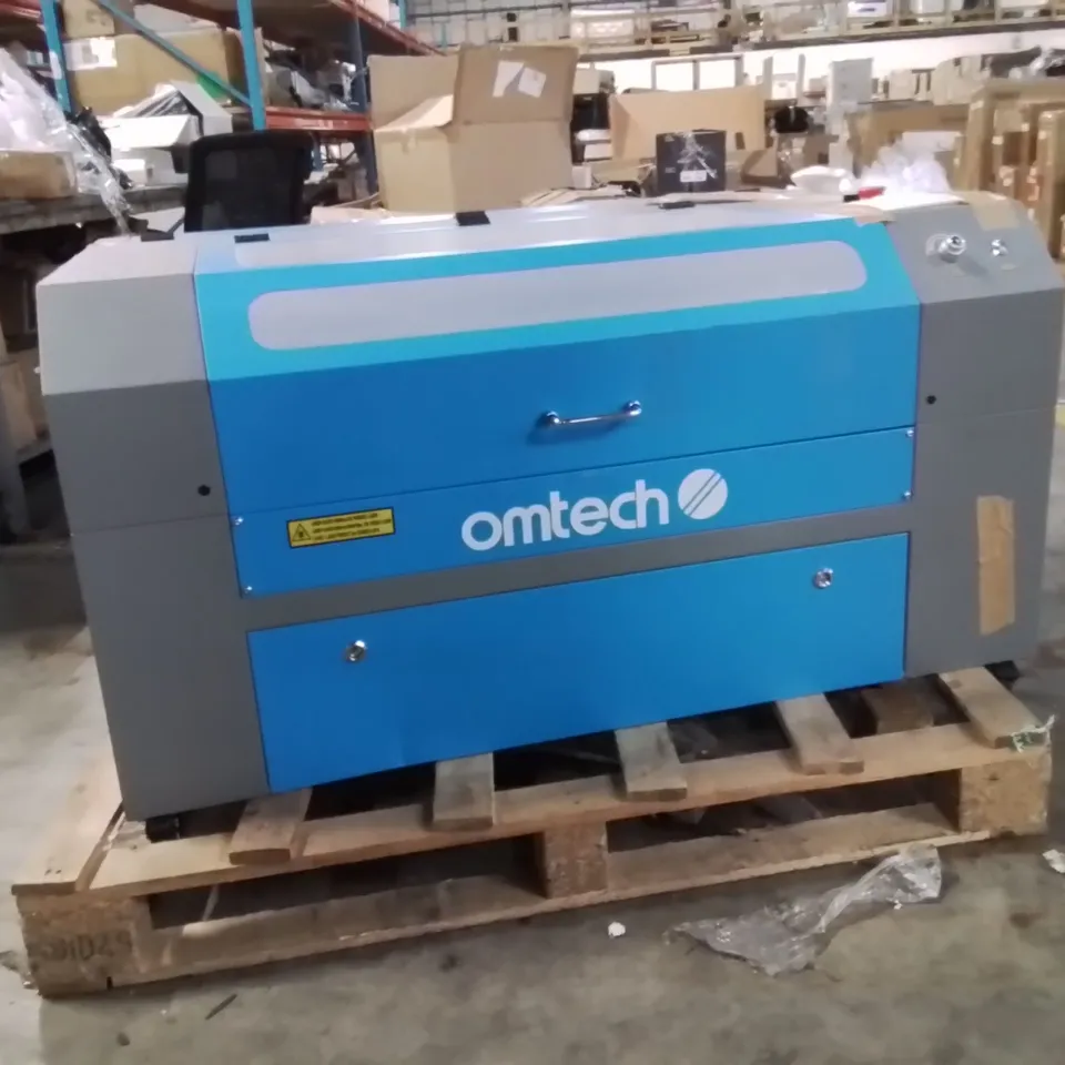 OMTECH 80W CO2 LASER ENGRAVER 