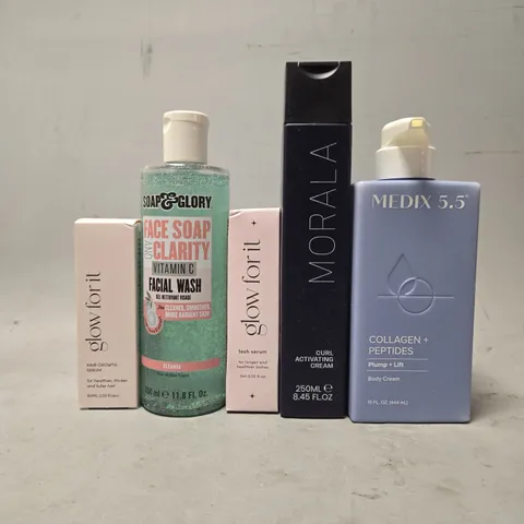 APPROXIMATELY 15 ASSORTED HEALTH & BEAUTY ITEMS TO INCLUDE - MEDIX COLLAGEN PEPTIDES , MORALA CURL ACTIVATING CREAM , GLOW FORRIT LASH SERUM ETC