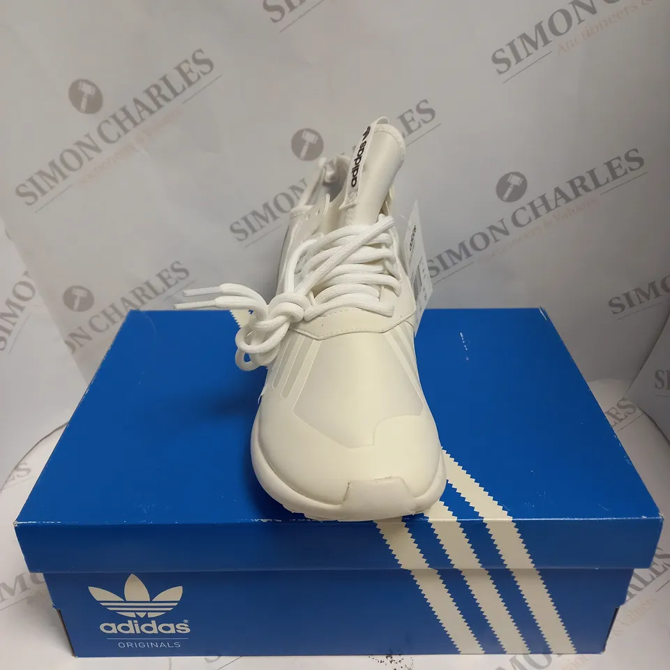 BOXED PAIR OF ADIDAS TUBULAR ORIGINALS RUNNER TRAINERS IN WHITE - 8