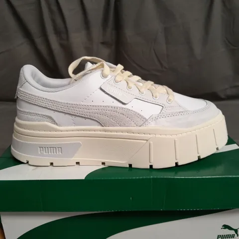 BOXED PAIR OF PUMA MAYZE WHITE TRAINERS SIZE UK 6