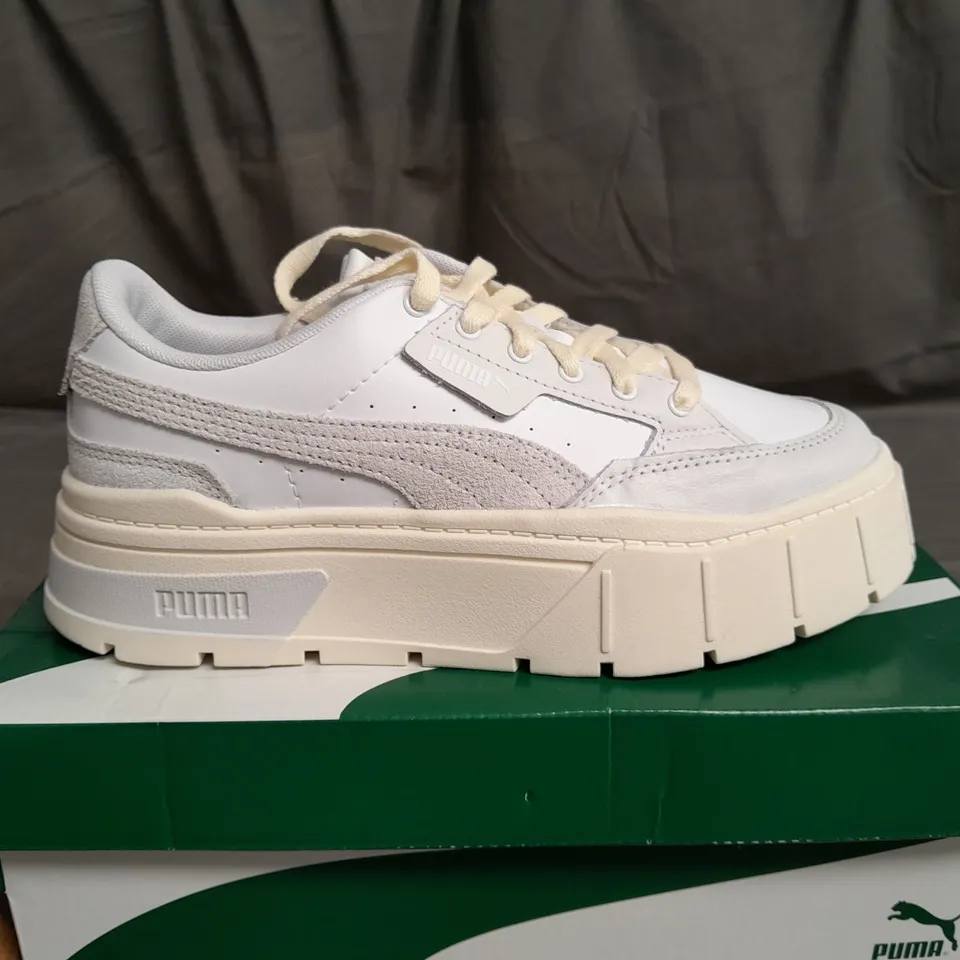 BOXED PAIR OF PUMA MAYZE WHITE TRAINERS SIZE UK 6