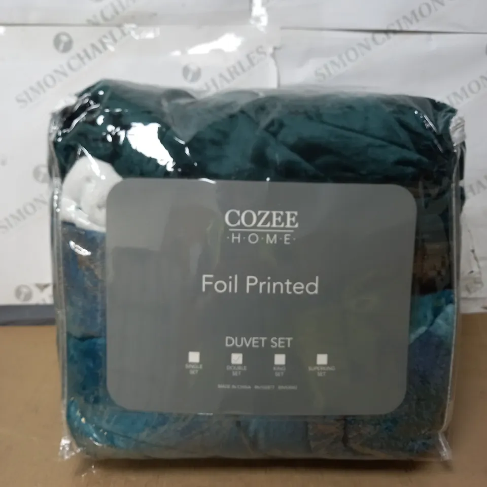 COZEE HOME VELVETSOFT OMBRE FLORAL FOIL DUVET SET IN EMERALD 