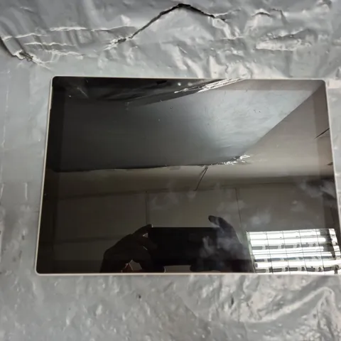 MICROSOFT SURFACE PRO 4