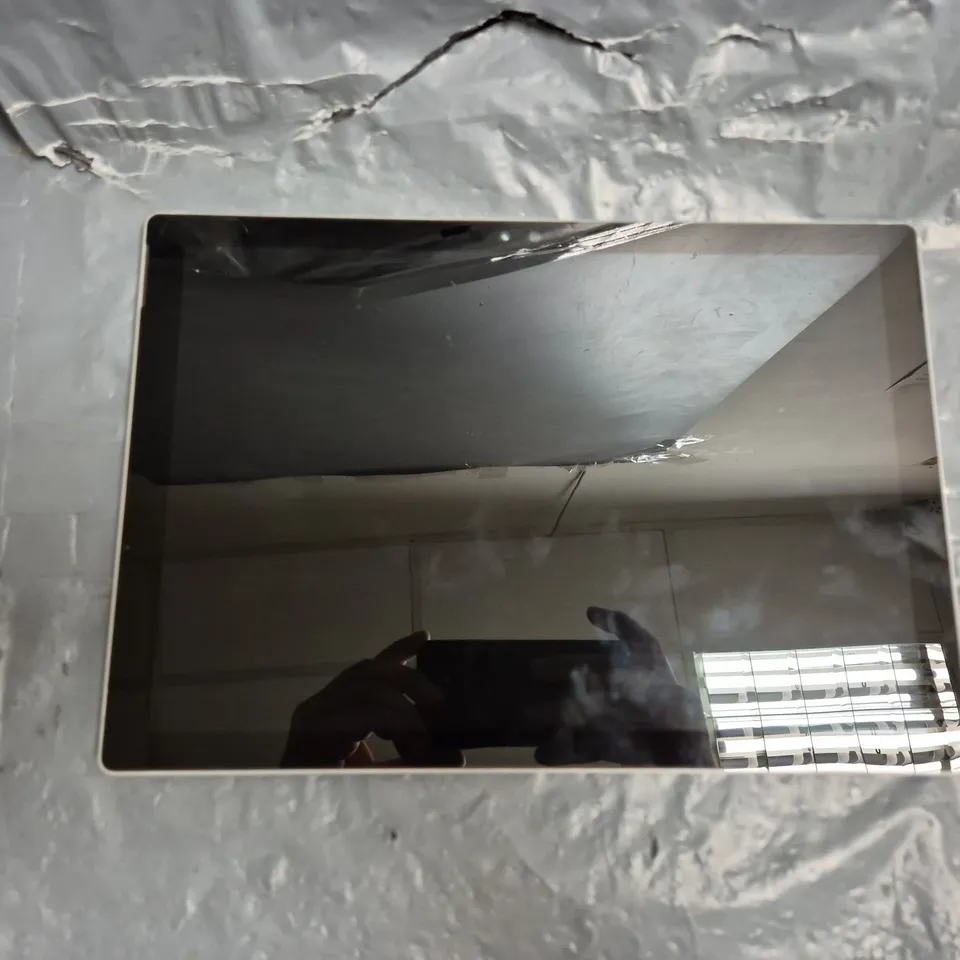 MICROSOFT SURFACE PRO 4