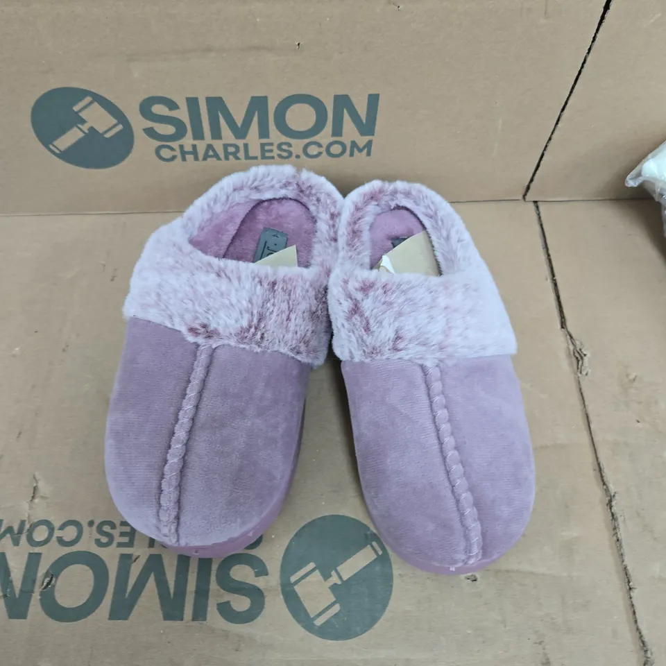 JO & JOE PLUSH SLIPPERS – PURPLE - 4