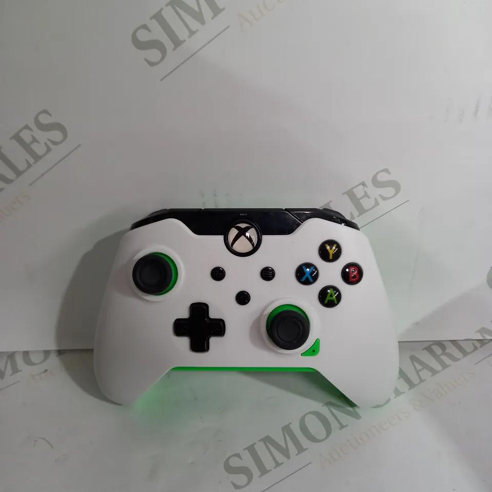 PDP NEON WHITE XBOX WIRED CONTROLLER