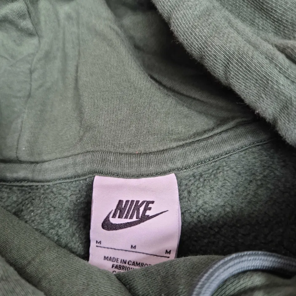 NIKE GREEN HOODIE – SIZE M (MEN'S)